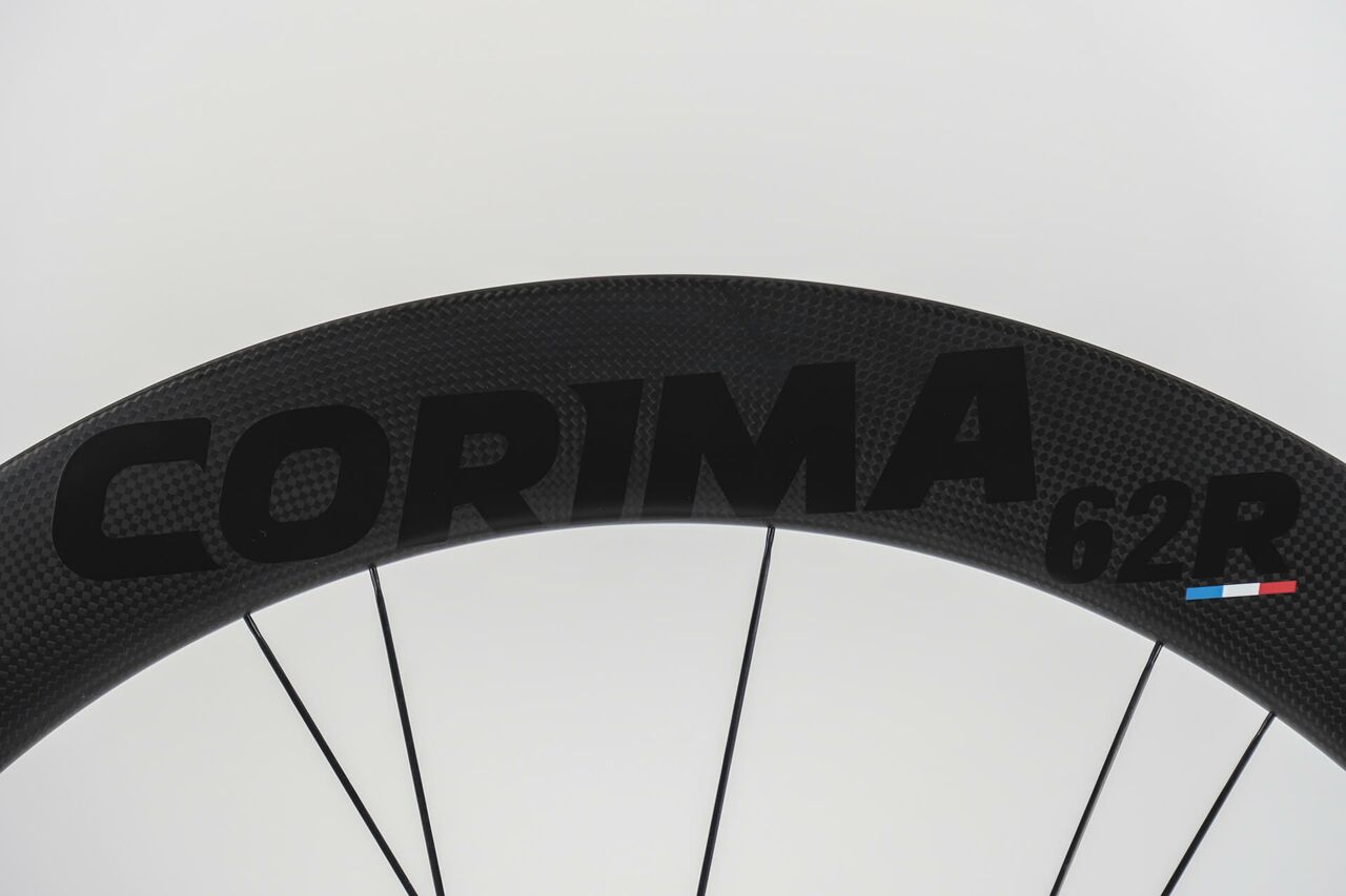 The New 62R is a 62mm Hooked Carbon Wheelset